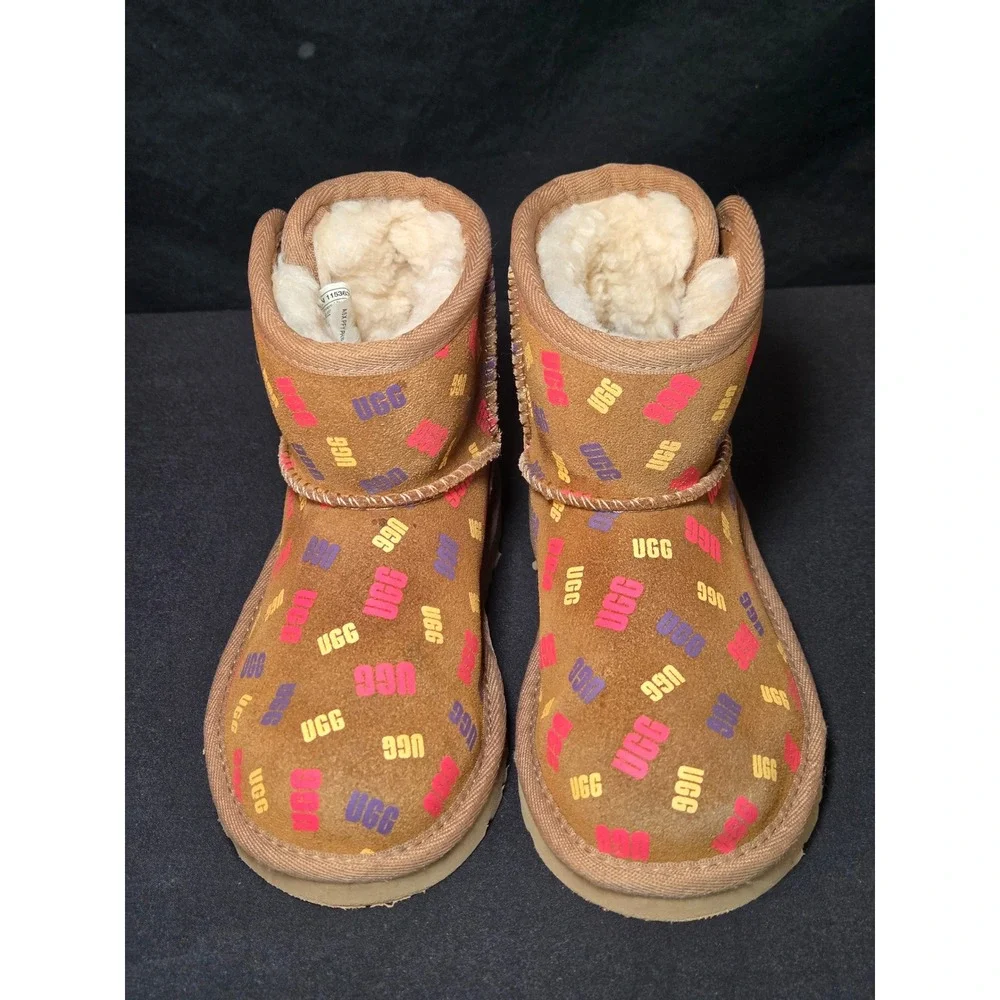 UGG toddler mini
